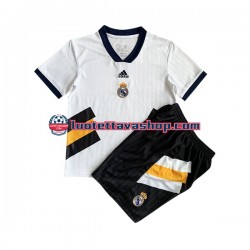 Lapset Real Madrid Icon Retro 2022-2023 Lyhythihainen Fanipaita ,Koti