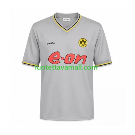 Miehet Borussia Dortmund Retro 2002 Lyhythihainen Fanipaita ,Vieras
